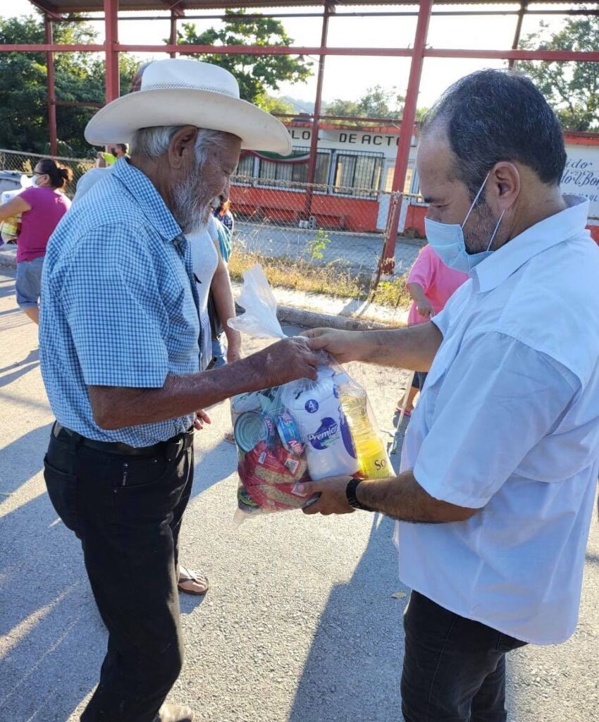 Tuvimos la oportunidad de estar en los Ejidos Alfredo V. Bonfil y Guadalupe Victoria donde otorgamos ayudas alimentarias