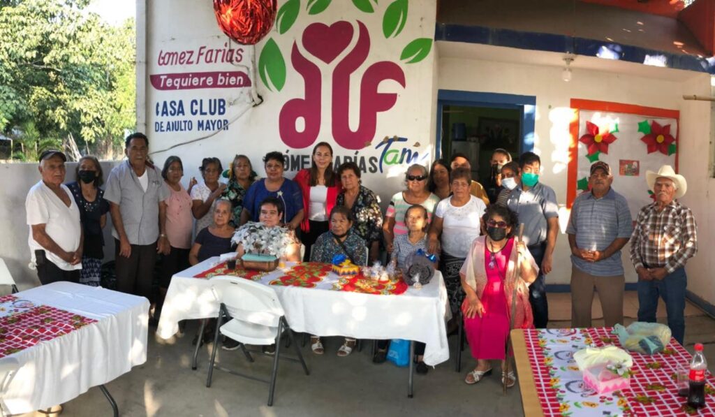 Siempre es un gusto convivir con nuestros adultos de la tercera edad, de los cuales aprendemos mucho