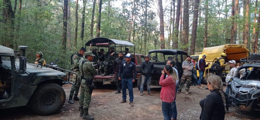 Amigos de Gómez Farías, les informo que continuamos en labor conjunta con las distintas autoridades, la SEDENA y Protección Civil, para controlar el incendio forestal en nuestra biosfera, nuestra casa