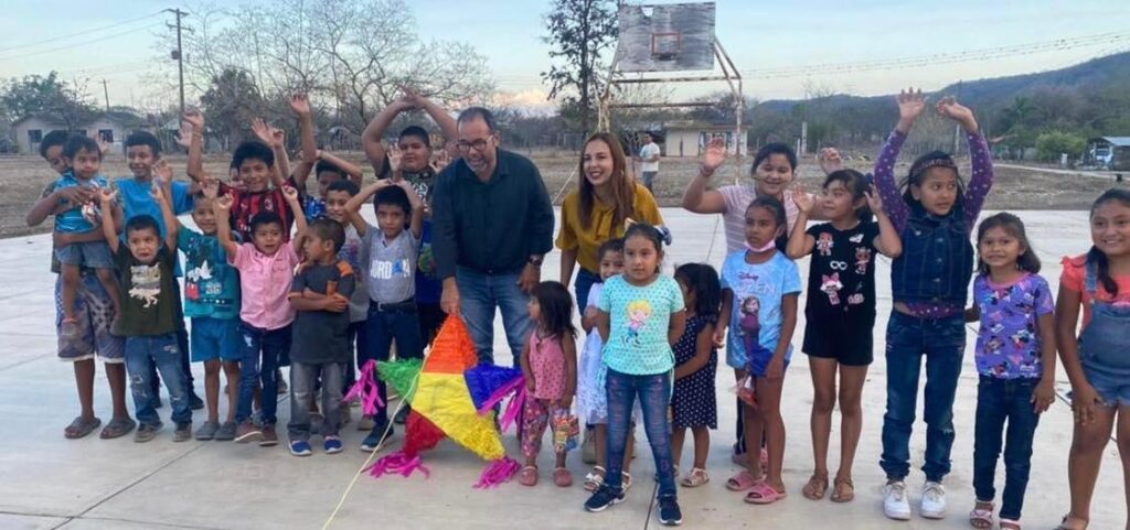 Las madres son el pilar de la familia y de nuestra sociedad. Por eso es un placer cuando podemos convivir con ellas