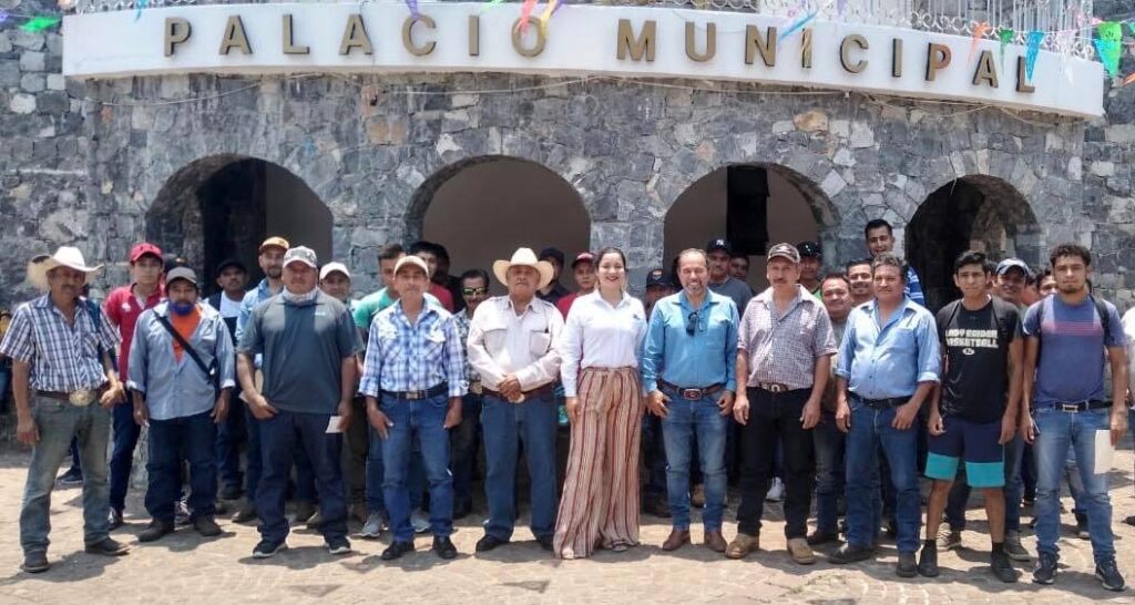 Tuve la oportunidad de saludar y agradecer nuevamente a gran parte de los voluntarios que nos apoyaron en el combate al incendio