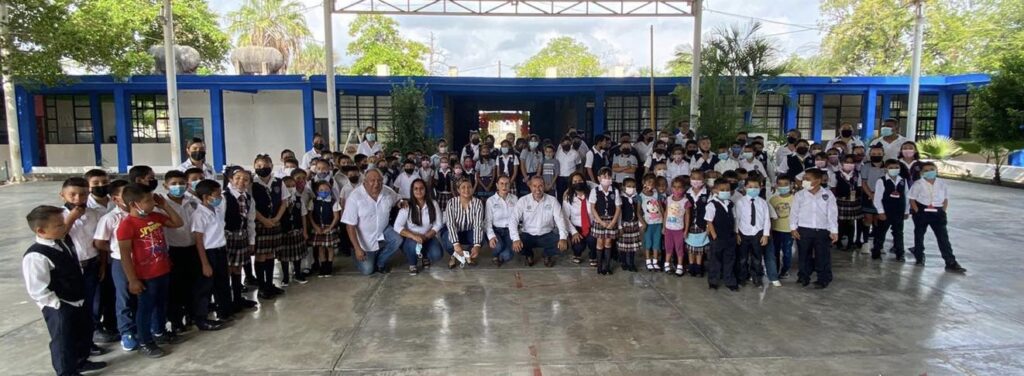 Mucho éxito a los niños, adolescentes, jóvenes, maestros y directivos de las diferentes escuelas del municipio que hoy inician su ciclo escolar