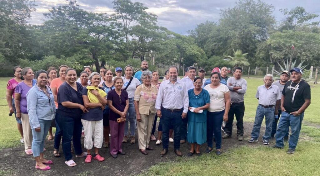 Tuve la oportunidad de reunirme con los habitantes del ejido Sabinas