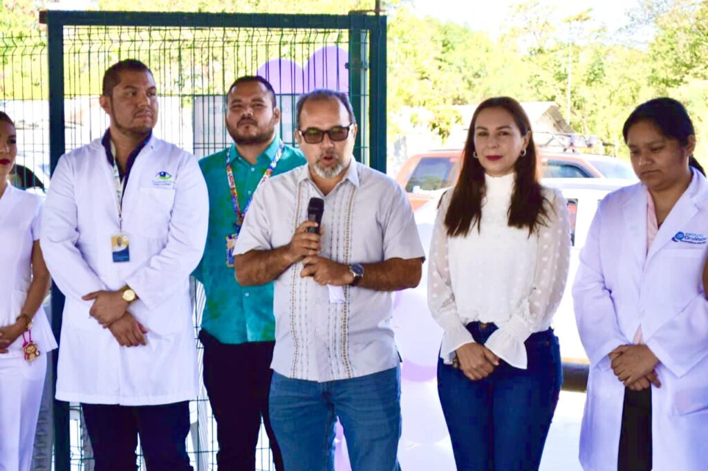 Muchas gracias a todos los médicos con vocación y pasión de servicio por siempre ver por nuestras familias.