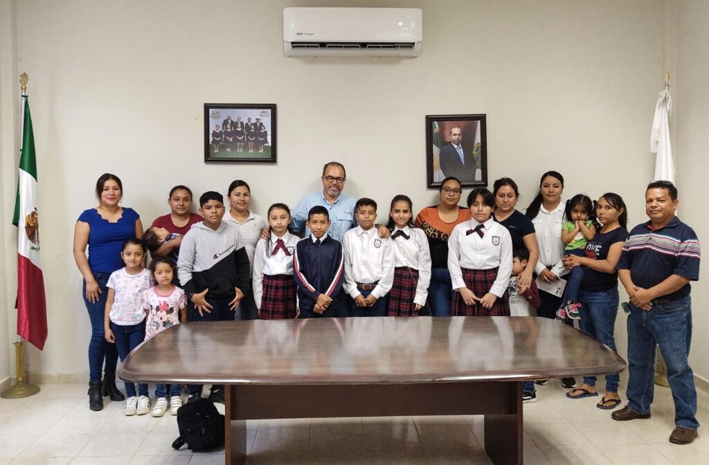 Un gusto recibir a alumnos y padres de familia de la escuela primaria Valentín Gómez Farías