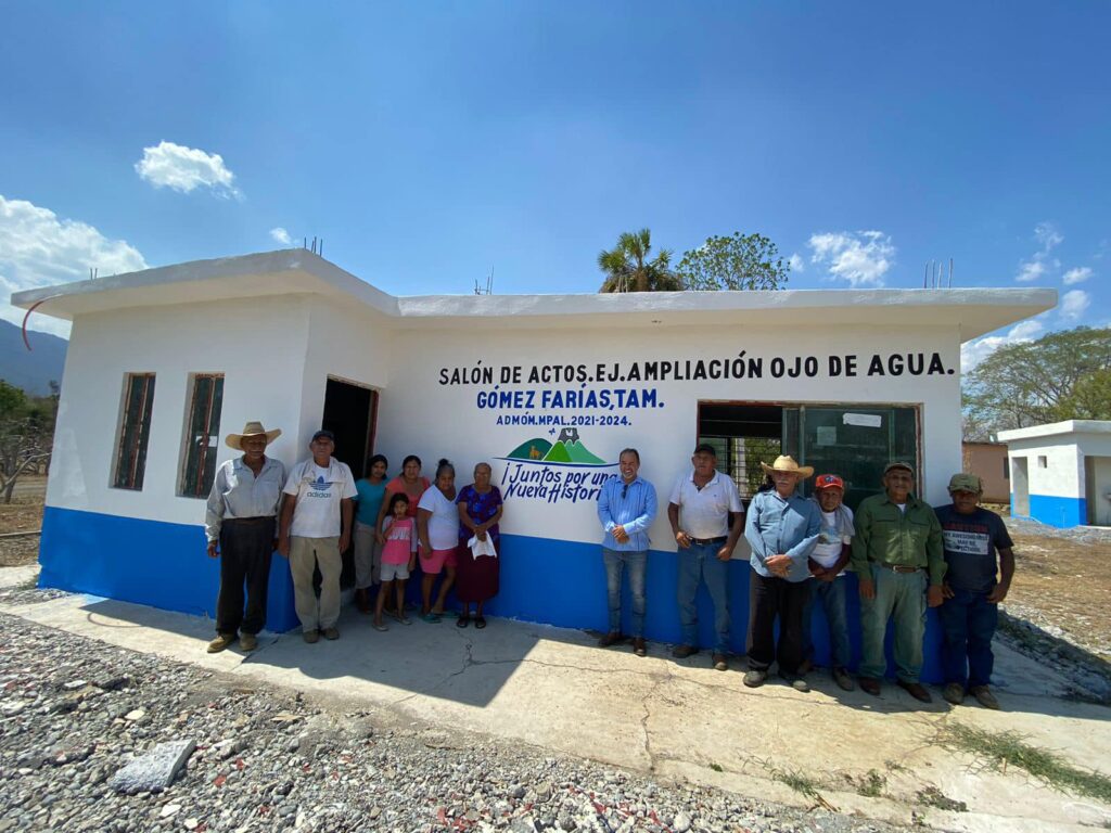 Así quedó la remodelación del salón de actos y de sus baños en el ejido Ampliación Ojo de Agua