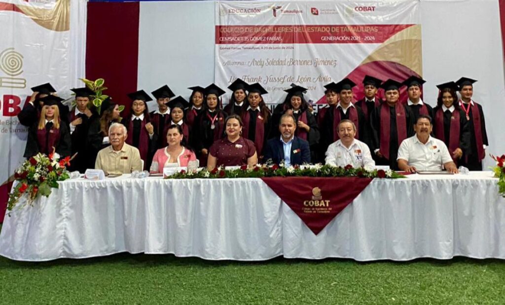 Felicidades a todos mis ahijados graduados del CEMSADET 35 COBAT de Gómez Farías!