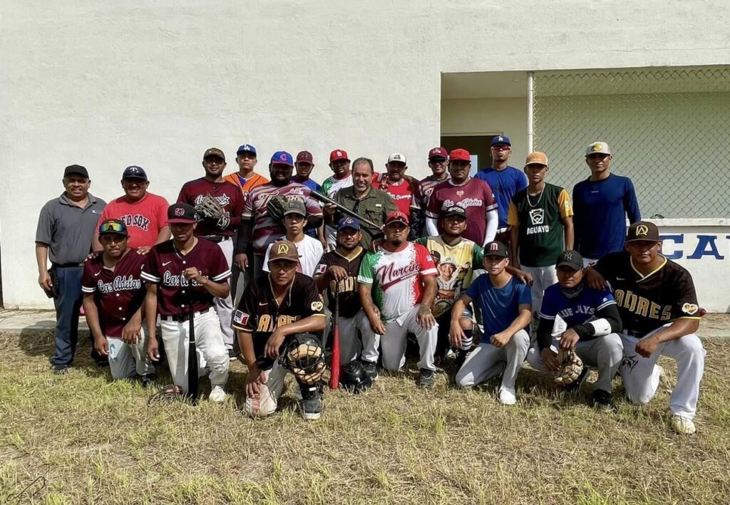 Domingo beisbolero donde deportivo Jaguares De Las Adelas de nuestro municipio enfrentó al deportivo Km 9