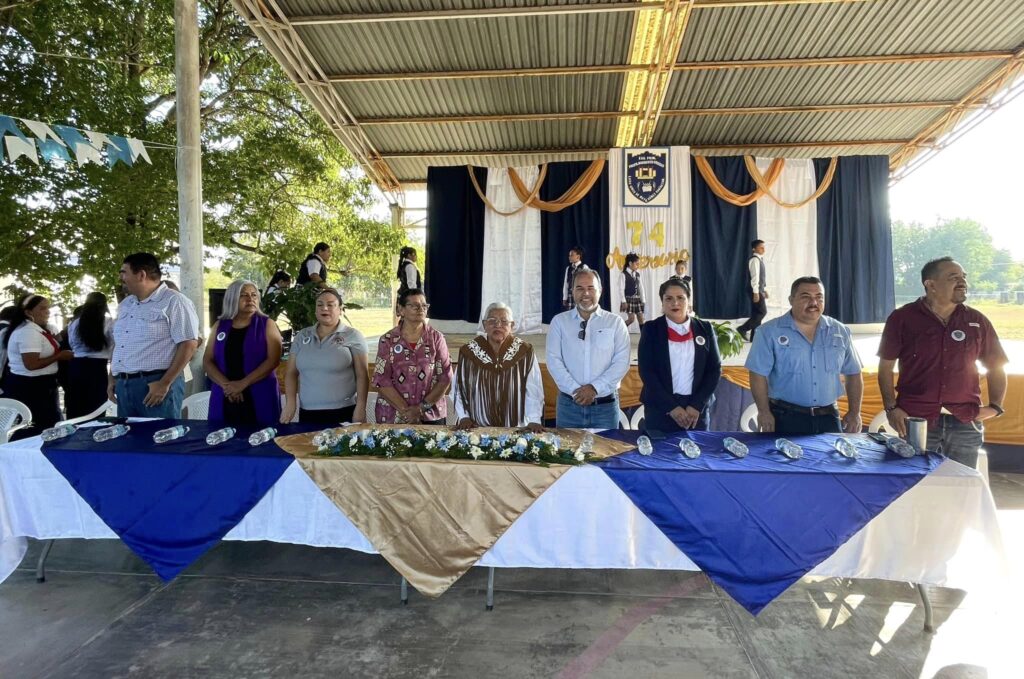 ¡Feliz y contento 74 aniversario a la escuela primaria Profr. Norberto Uriegas!