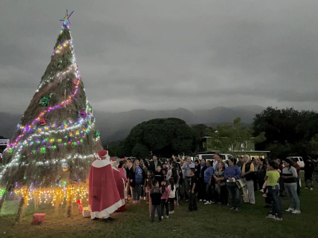 ¡Feliz Navidad desde el ejido El Azteca!
