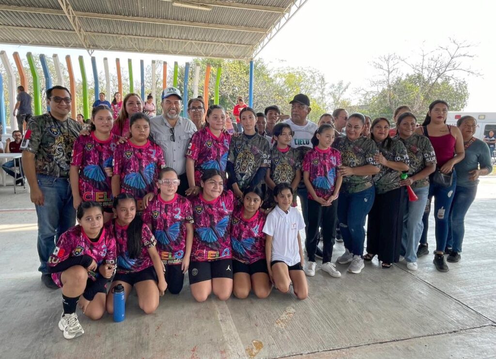 ¡Feliz y contento de seguir apoyando el deporte en Gómez Farías!