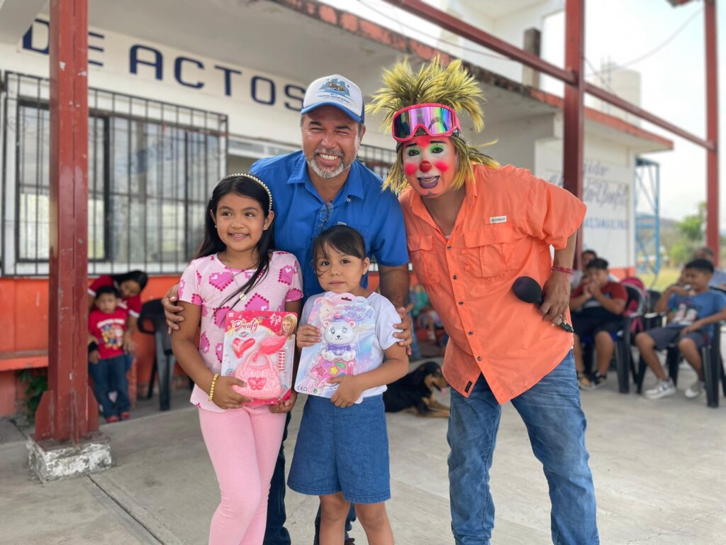 En el ejido Alfredo V. Bonfil también vivimos un día lleno de alegría y muchas sorpresas con todos nuestros niñ@s