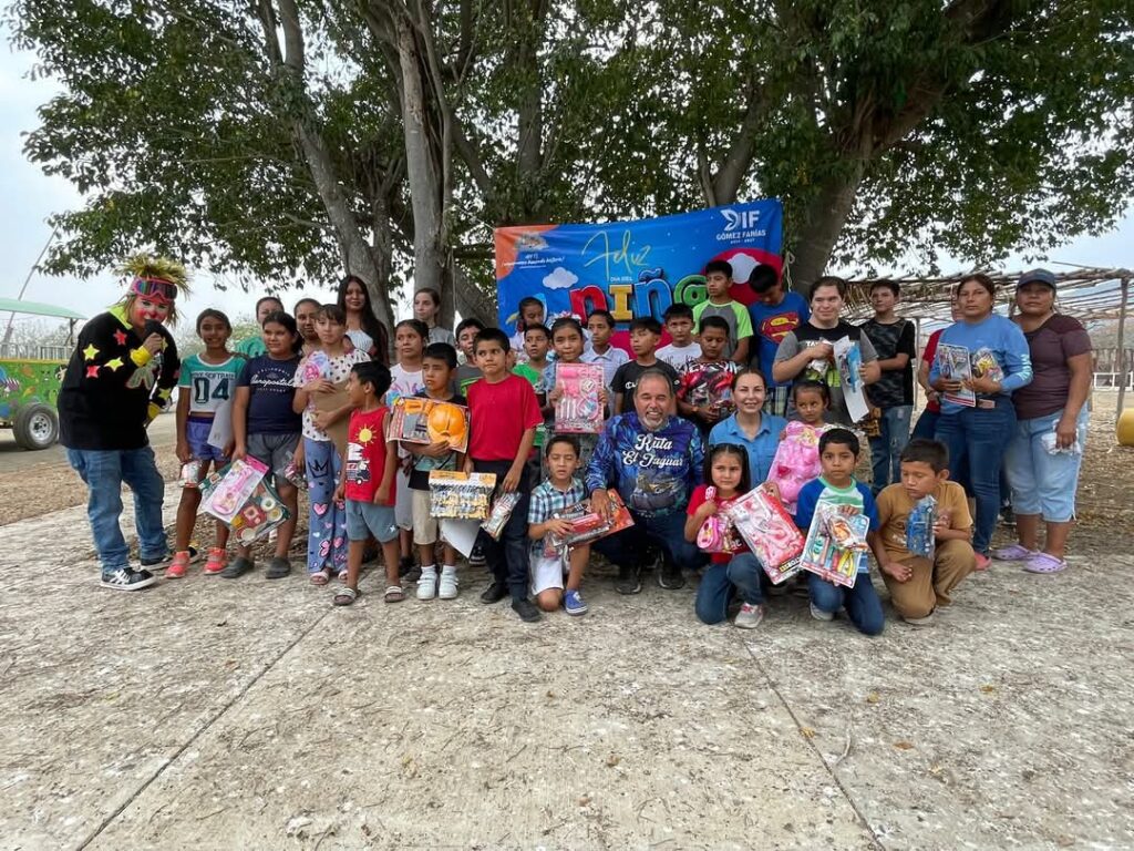 Más momentos de alegría por el día del niñ@, en esta ocasión en el ejido Lázaro Cárdenas