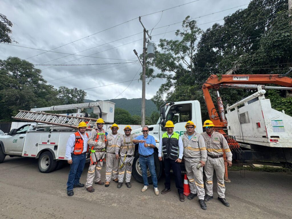 Con base en las múltiples demandas por bajo voltaje y con el objetivo de mejorar el servicio en cabecera municipal