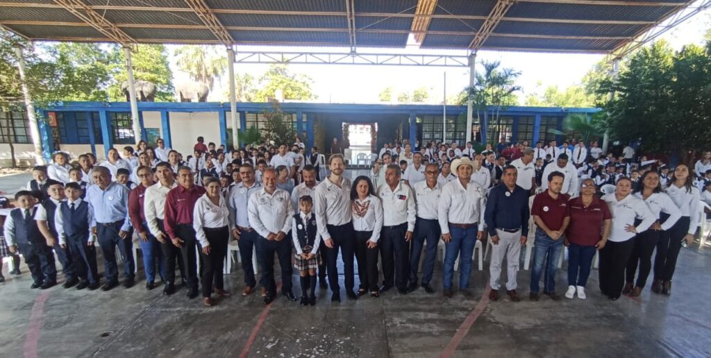 ¡Mucho éxito a todos los estudiantes que iniciaron este nuevo ciclo escolar!