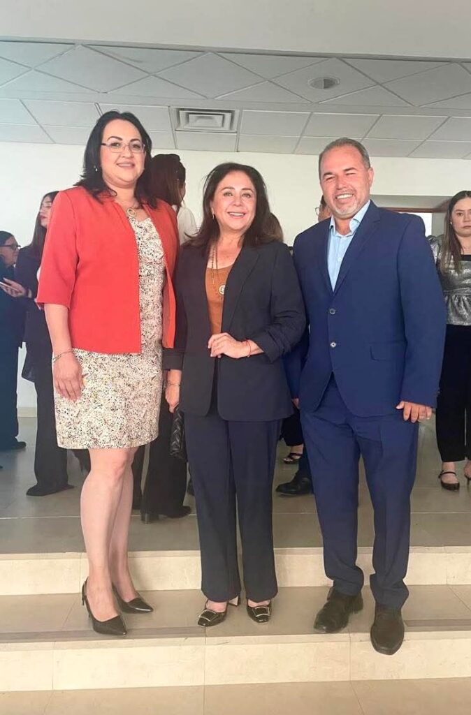 Presentes en las Sesión Pública Extraordinaria y Solemne del Congreso
