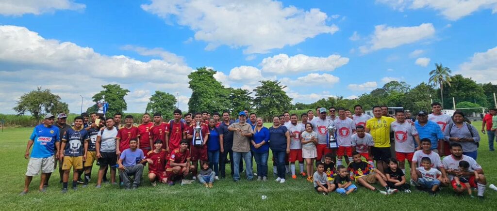 Felicitaciones a todos los equipos que participaron en el torneo de fútbol 8