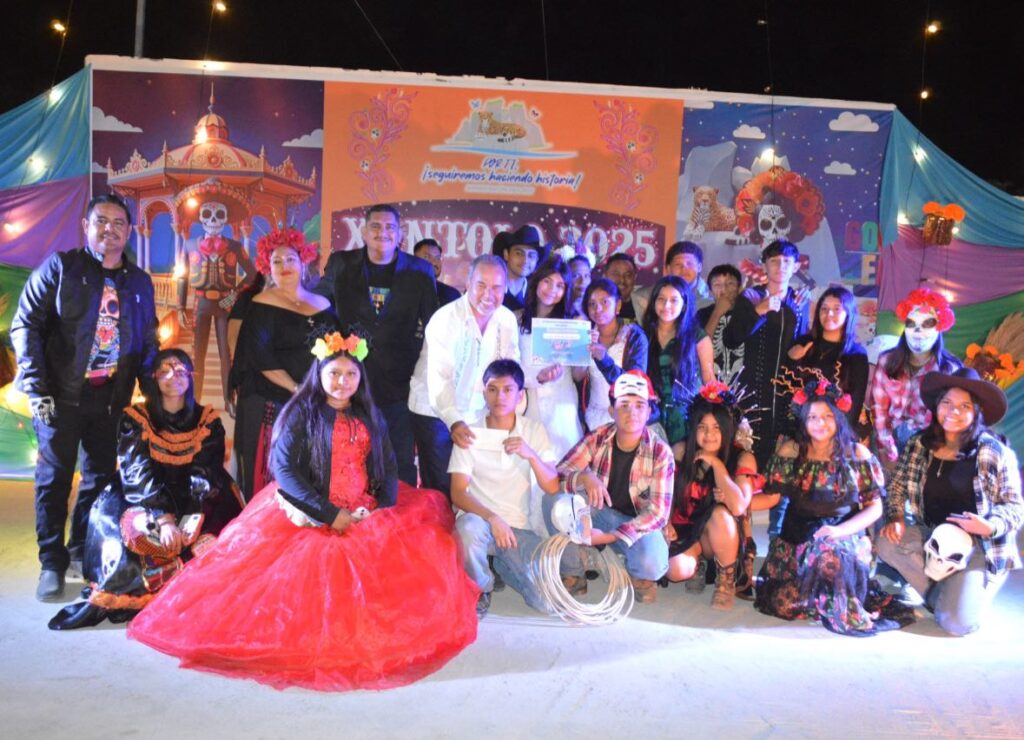 Con mucha alegría y honrando nuestras tradiciones