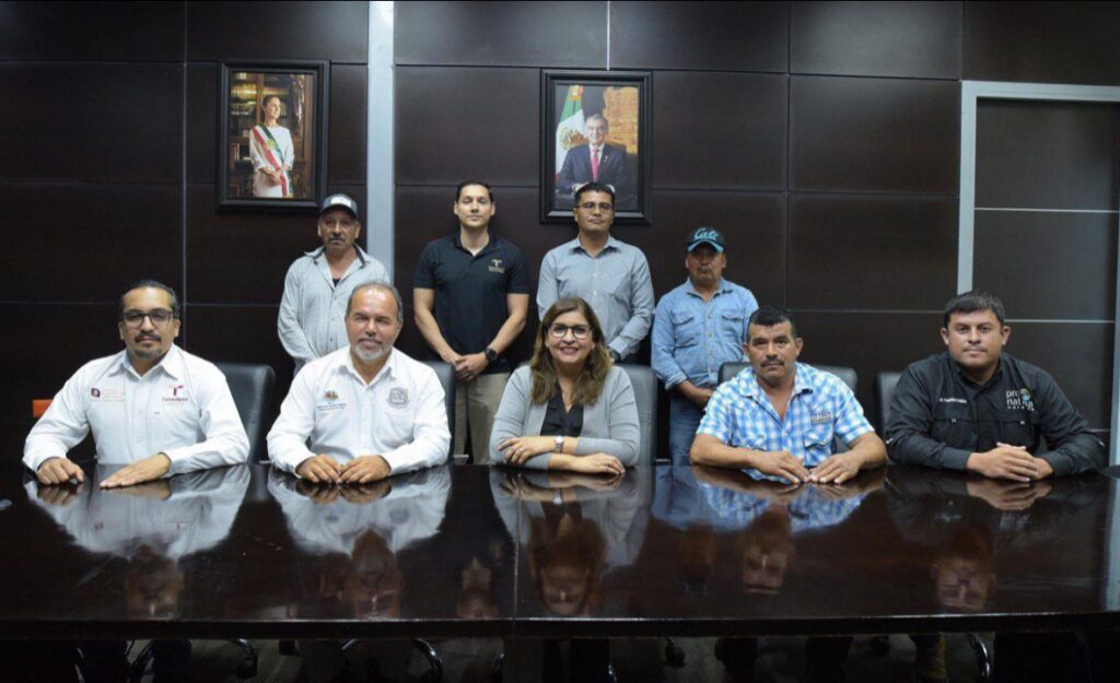Junto con amigos de siempre del ejido Altacima, sostuvimos una reunión de trabajo con la secretaria de SEDUMA Arq. Karina Saldívar