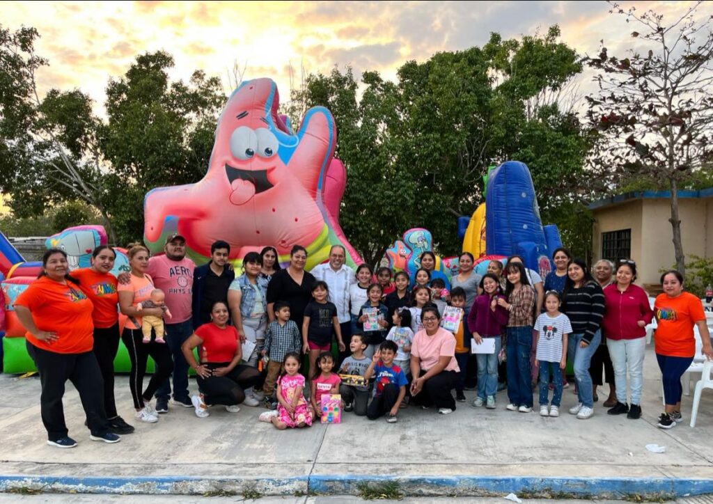 Celebramos el día de la Candelaria con el grupo de danza de la Casa de la Cultura en Loma Alta