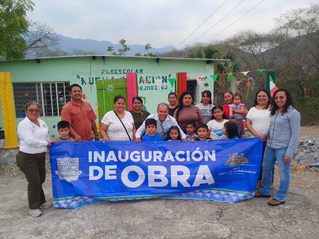¡En el preescolar Nueva Creación en El Nacimiento los nuevos baños y la losa son una realidad!