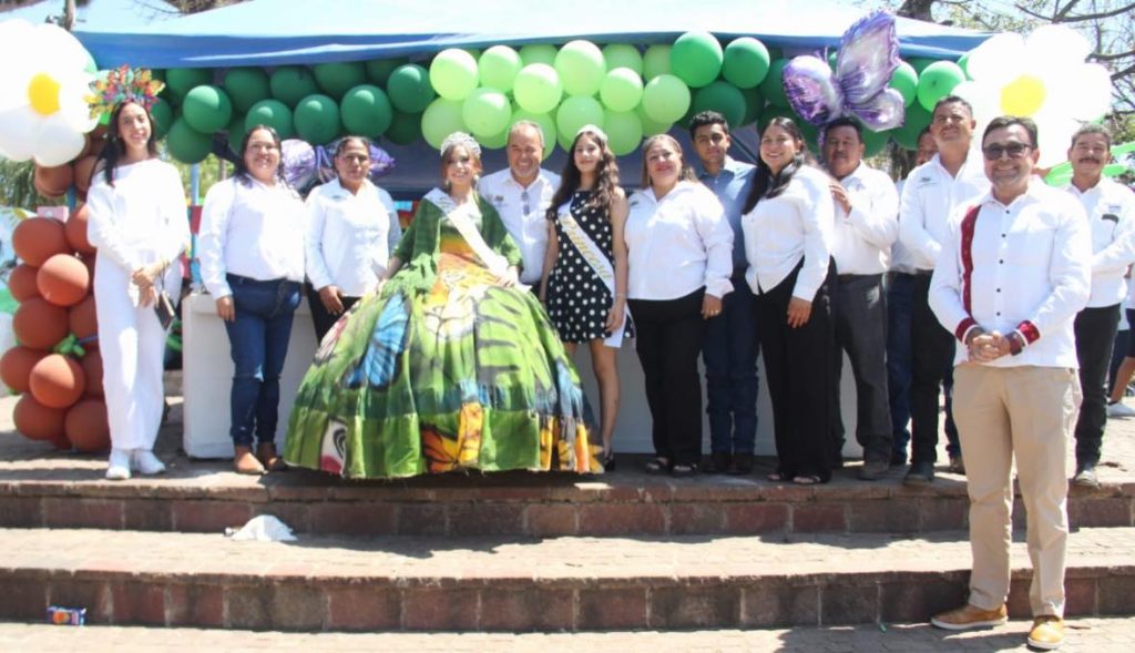 Felices y contentos en el Festival de Primavera 2026 con nuestra distinguida corte real donde premiamos a los mejores participantes de este gran día