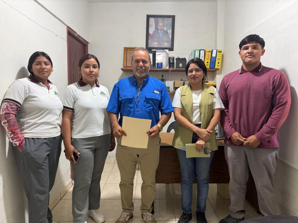 Con gran gusto aceptamos ser el padrino de generación del Telebachillerato Comunitario 042 en el Poblado El Venadito
