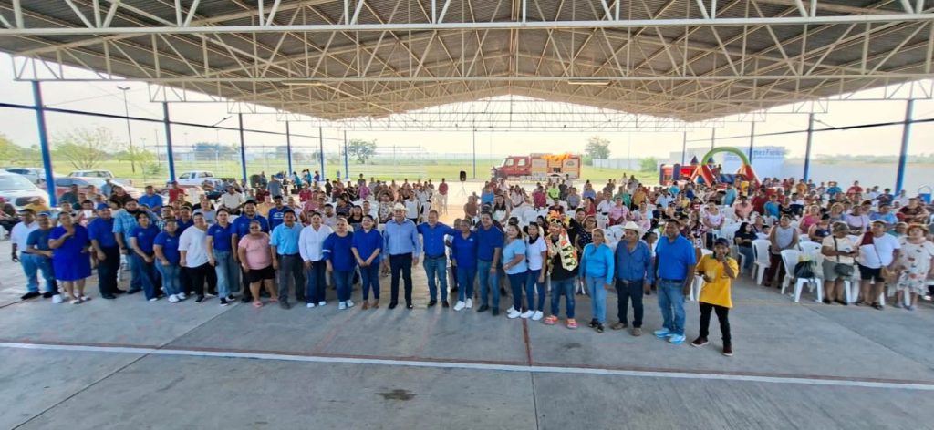 ¡En #GómezFarías celebramos a la FAMILIA en GRANDE, con muchas sorpresas y regalos!