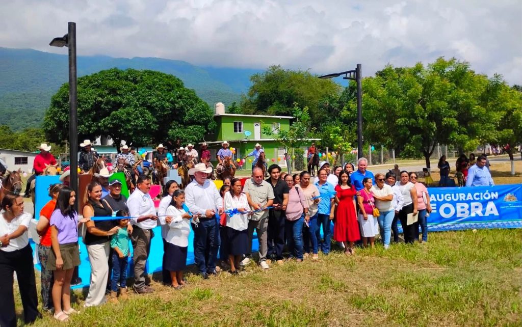 ¡Feliz aniversario al ejido El Azteca, una comunidad llena de gente buena, trabajadora y orgullosa de sus raíces!